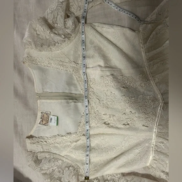 1970s Vintage Gunne Sax Wedding Dress Romantic Renaissance Bridal Collection - Picture 2 of 9